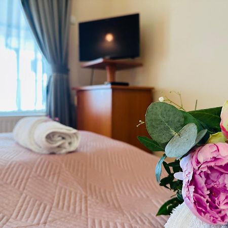 Cozy Garden Apartman Apartment Гюла Екстериор снимка